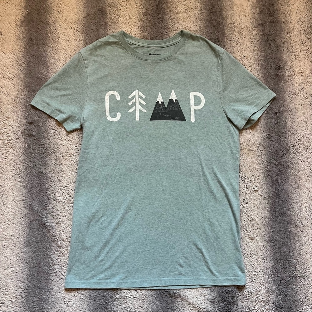 Goodfellow & Co Camp Tee Shirt Mens Small Light Green White Mountain Tree Logo